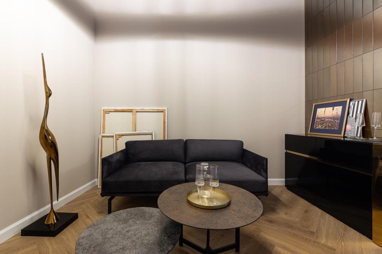 Mola Mola Apart Hotel Lviv Luaran gambar